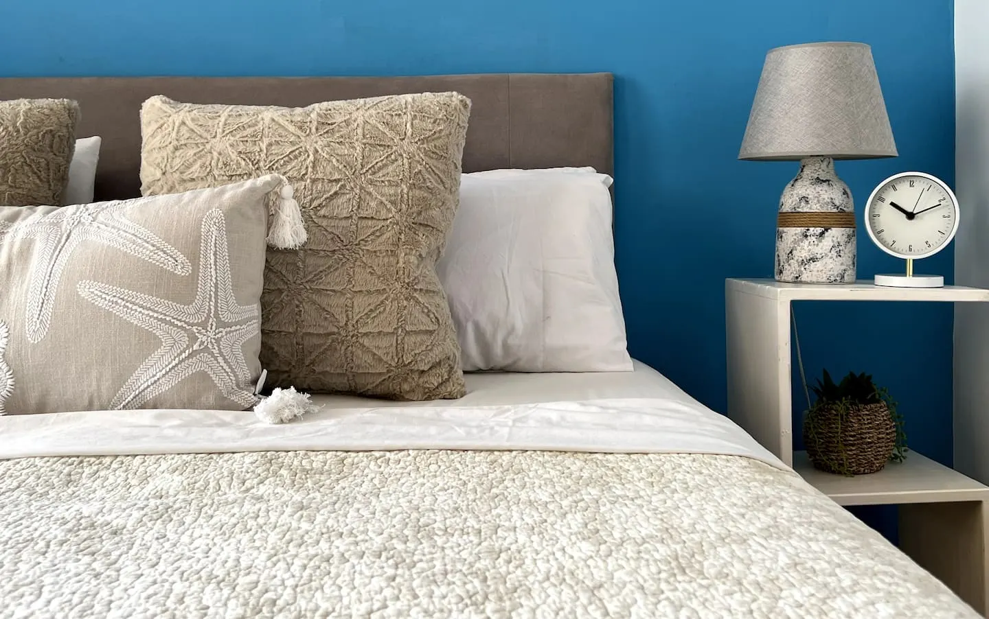 Porto Antigo 2 - Private Studio - OCEAN VIEW — Bedroom