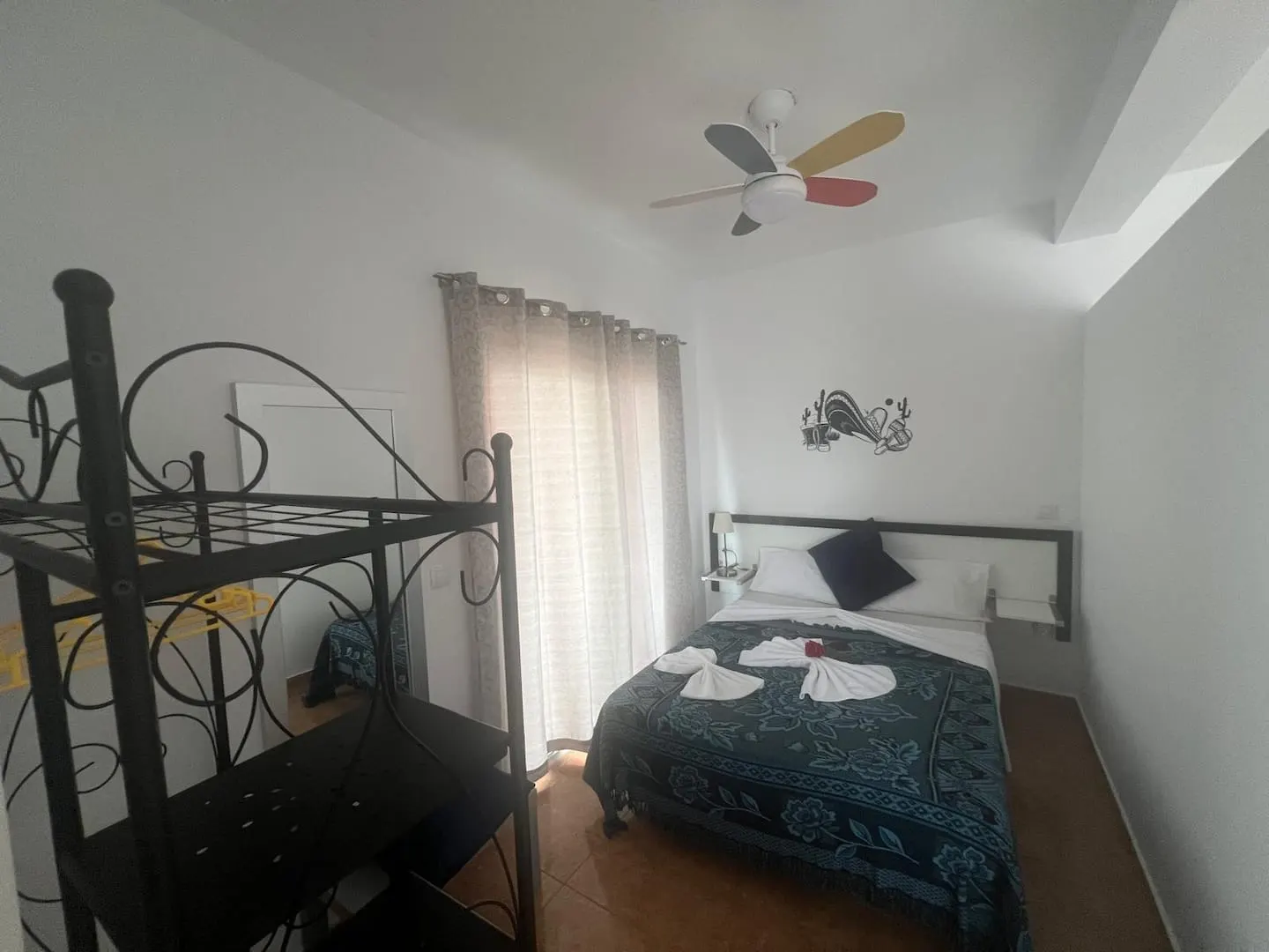 Franmay 8: One-bedroom Penthouse with terrace — Bedroom