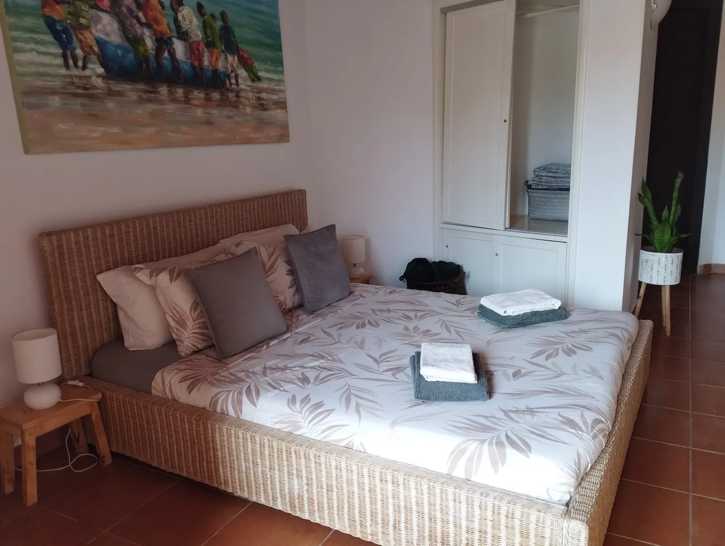 Felicity62 - Cozy studio in residence with pool — Bedroom area