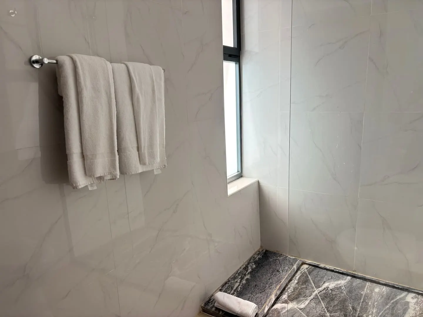 JoLi Beach House - Charming Second Floor T1 Center — photo 35