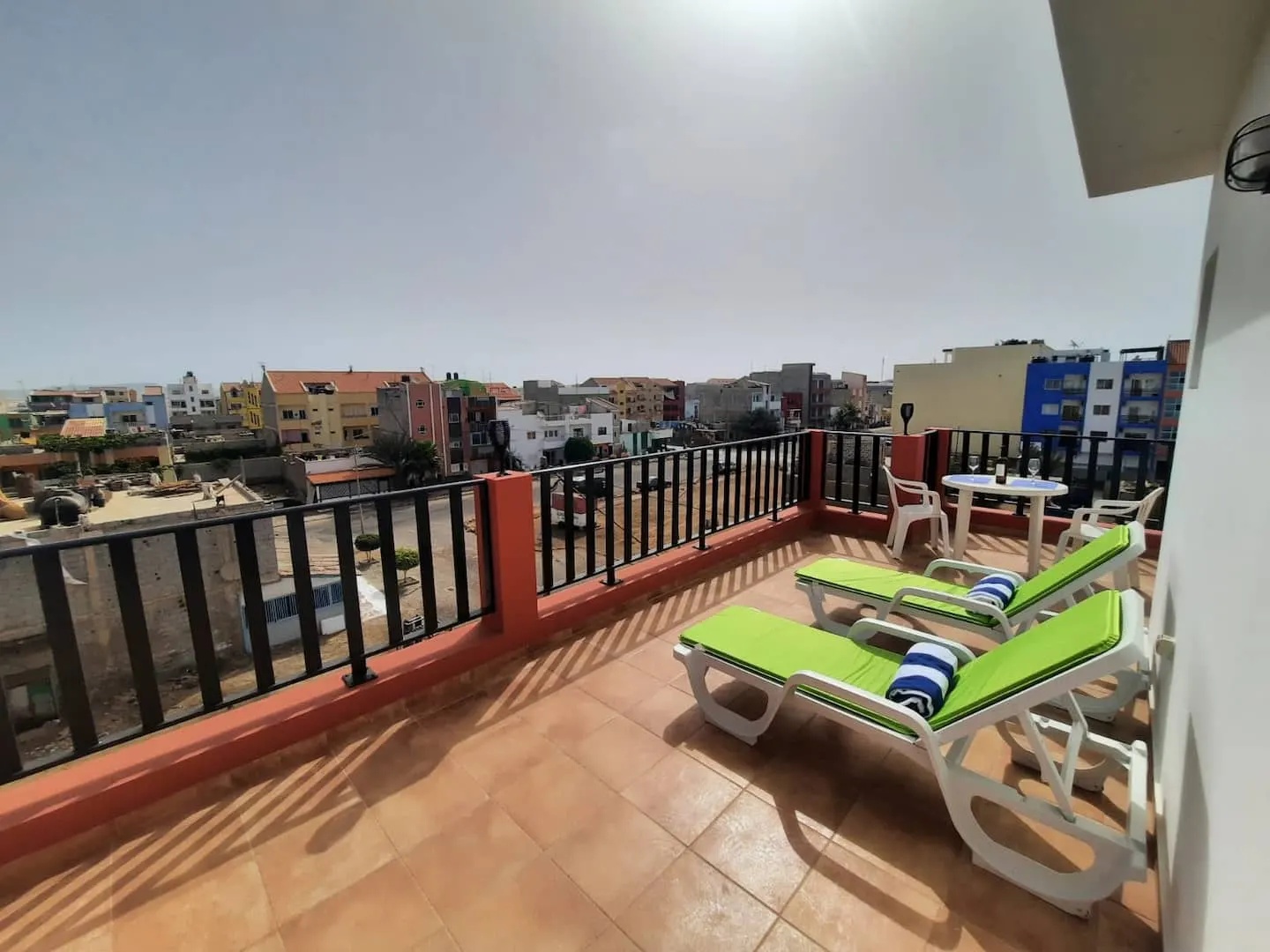 Franmay 8: One-bedroom Penthouse with terrace — Patio