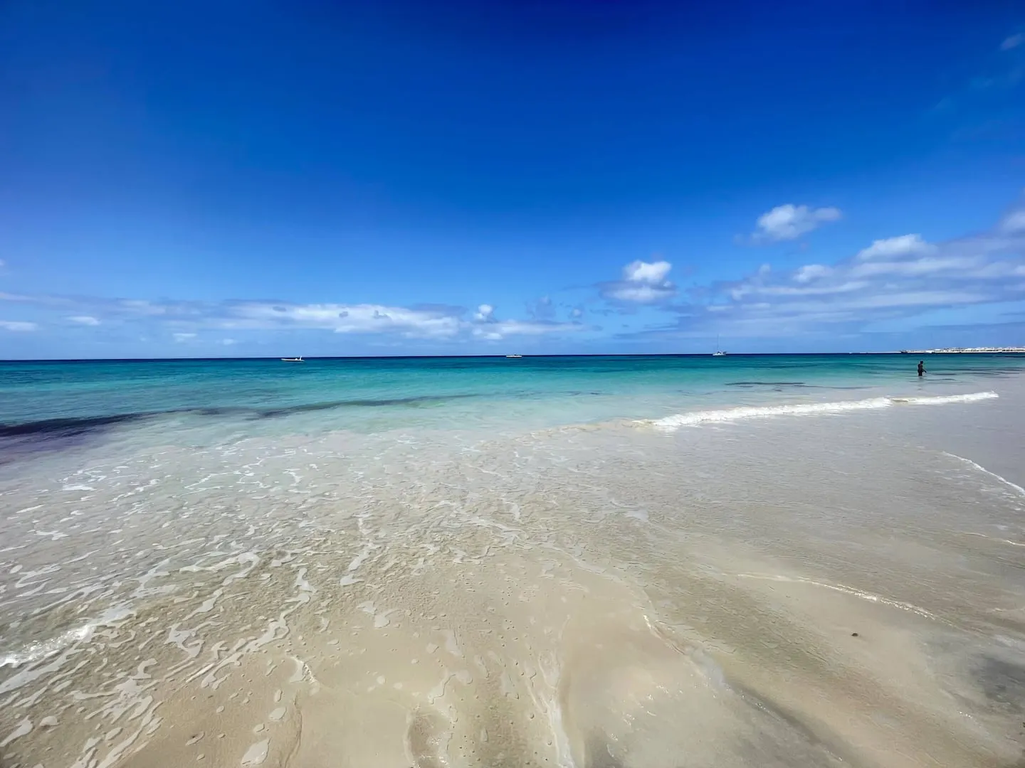 Salty Apartment- Sal Island, Cape Verde — photo 15
