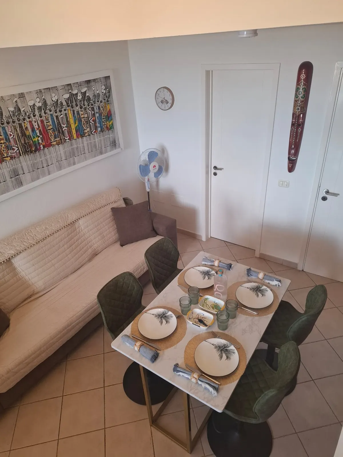 'Sandy Toes' Penthouse (T2) — Dining area