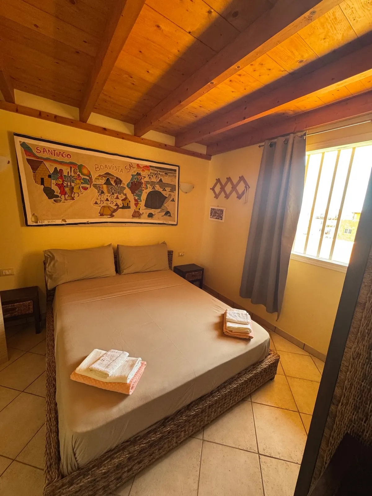 Holiday Properties Prestige Penthouse (Wi-Fi) — Bedroom 1