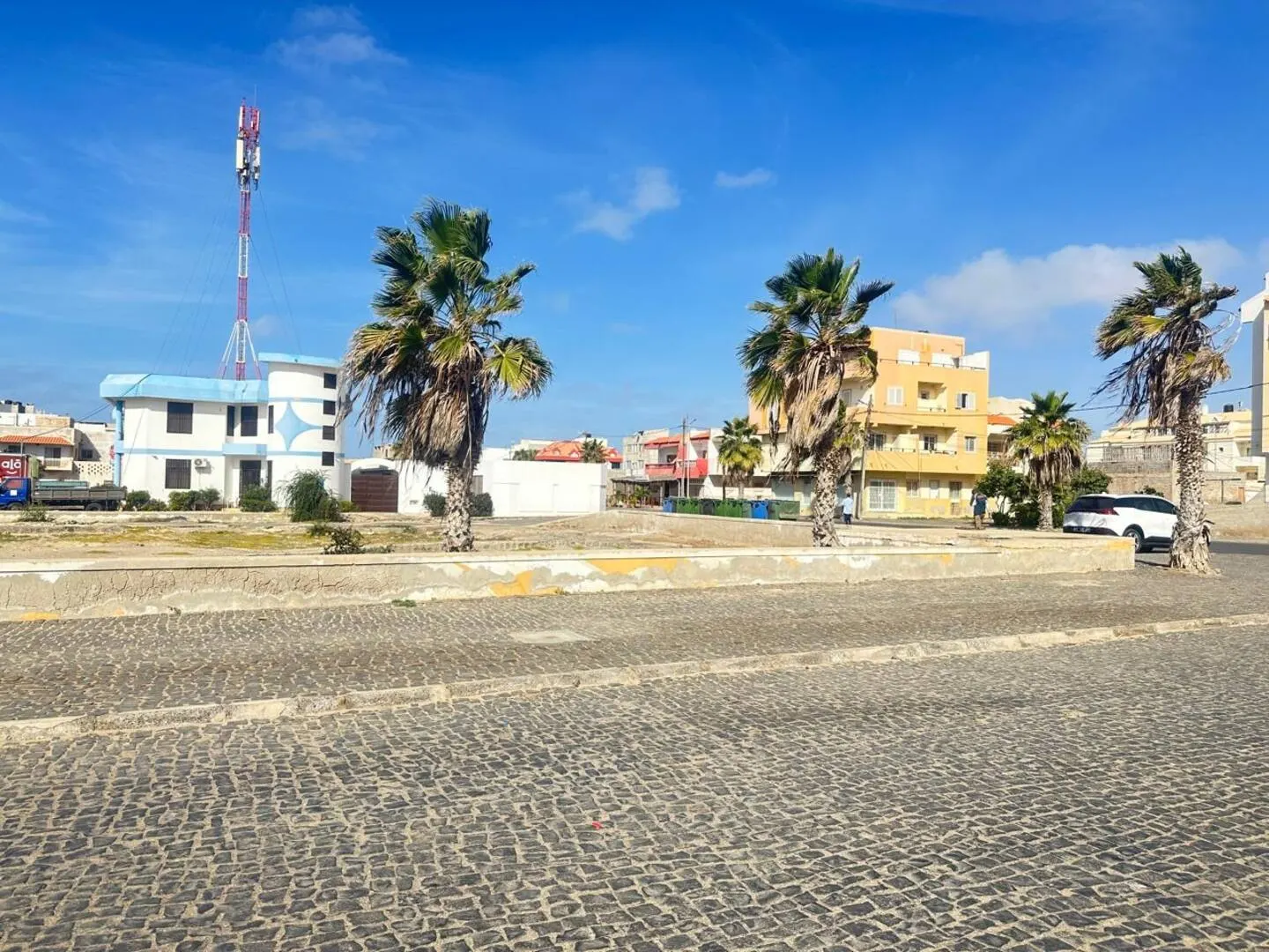 One-bedroom apartment available in Vila centre — Bedroom