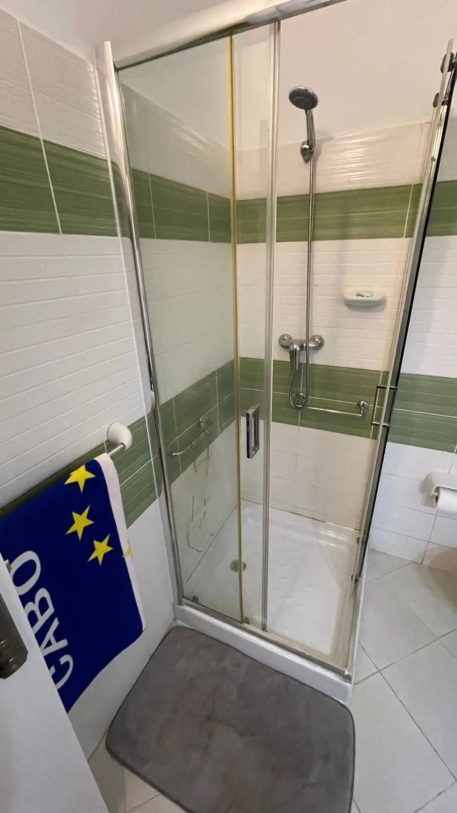 Cozy apartment near beach (pontao) & center — Full bathroom