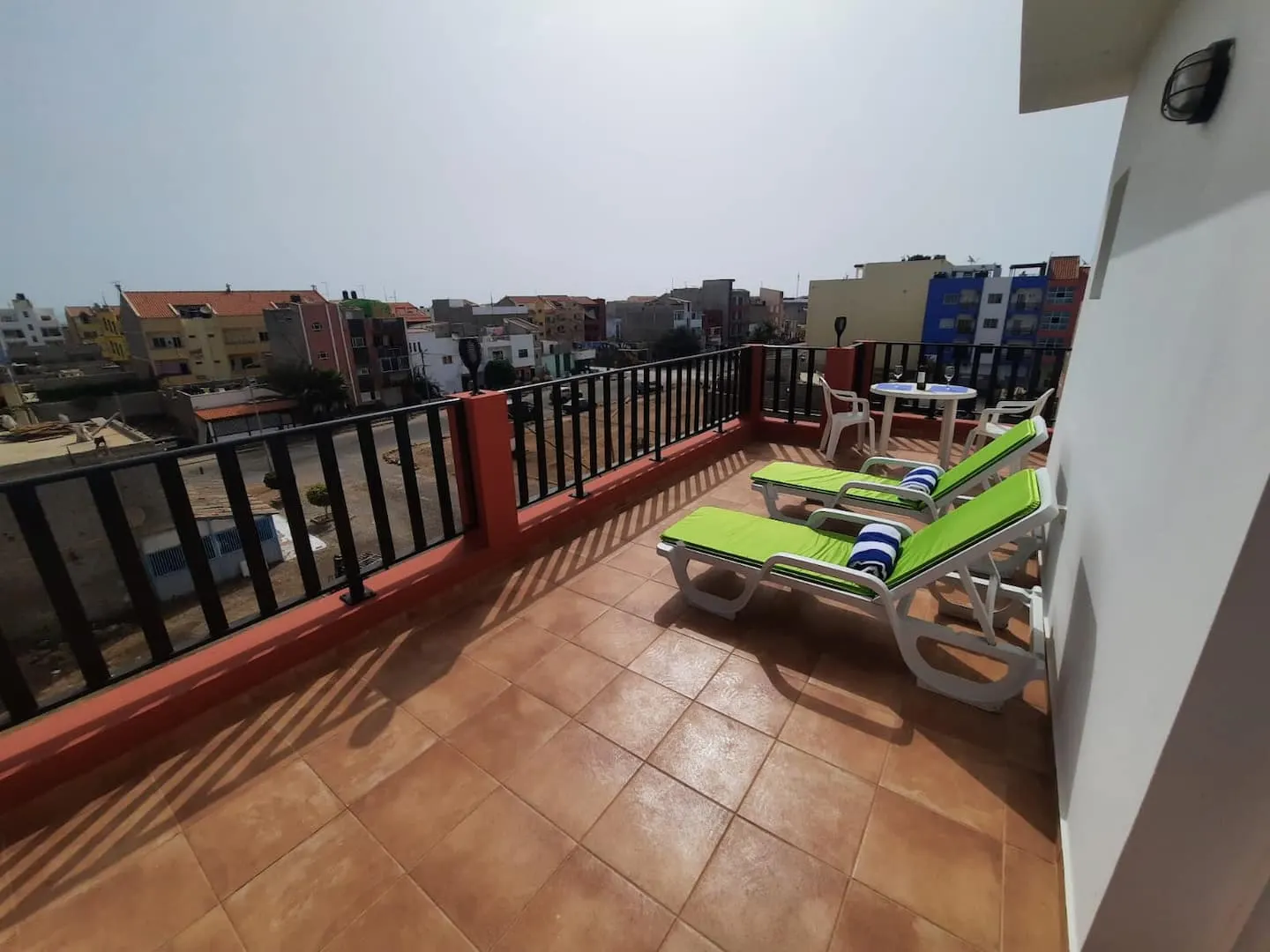 Franmay 8: One-bedroom Penthouse with terrace — Patio