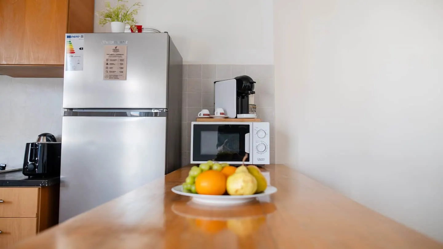 Coconut Houses- 3min beach- AC-SmartTV- Wash Machi — Full kitchen