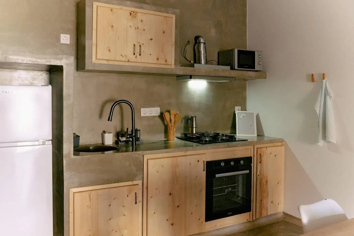 Casa Saudade, Desing apartment with terraces — Full kitchen