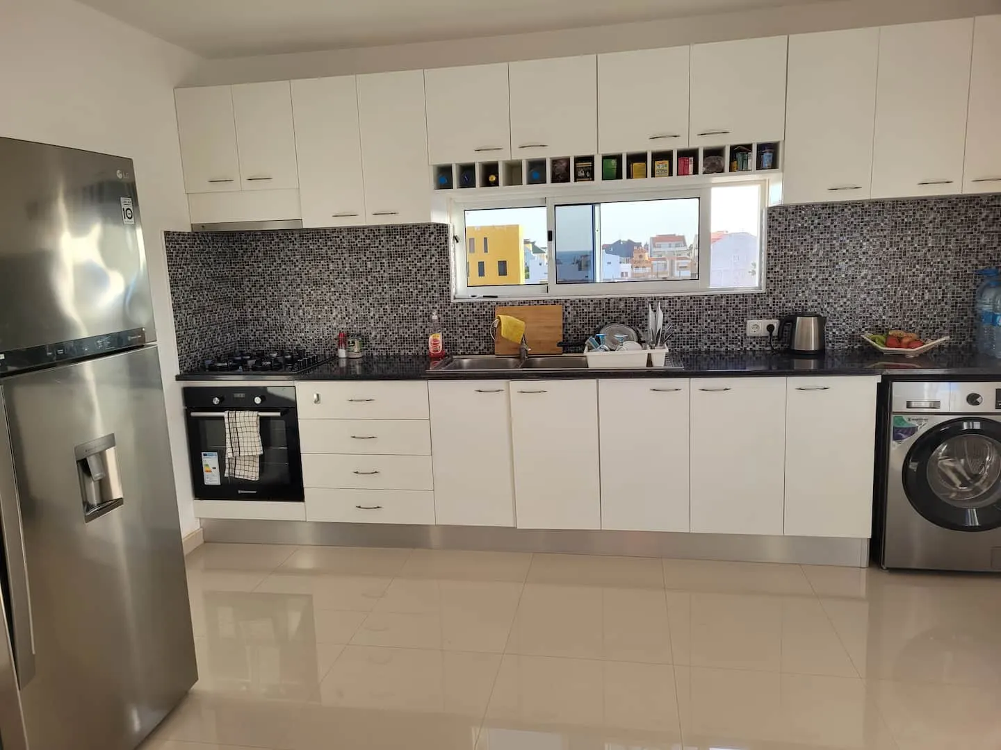 Casavista — Full kitchen