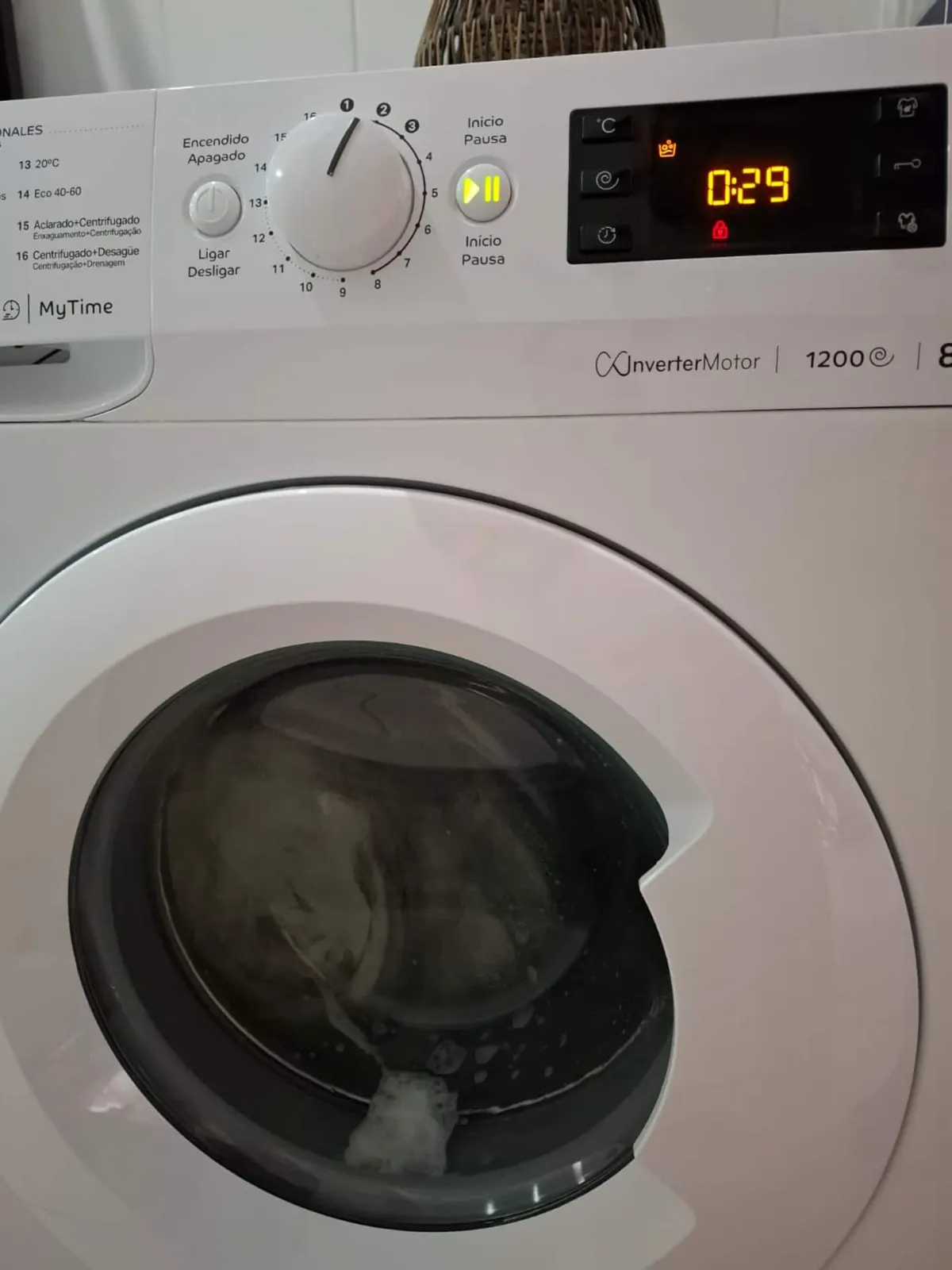 'Sandy Toes' Penthouse (T2) — Laundry area