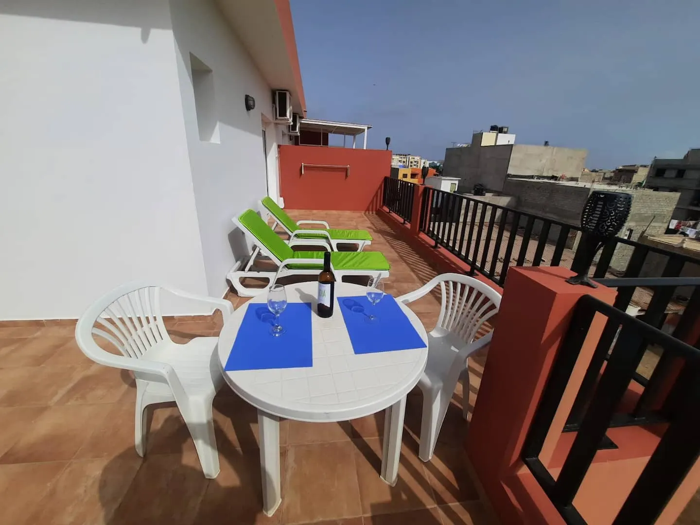 Franmay 8: One-bedroom Penthouse with terrace — Patio