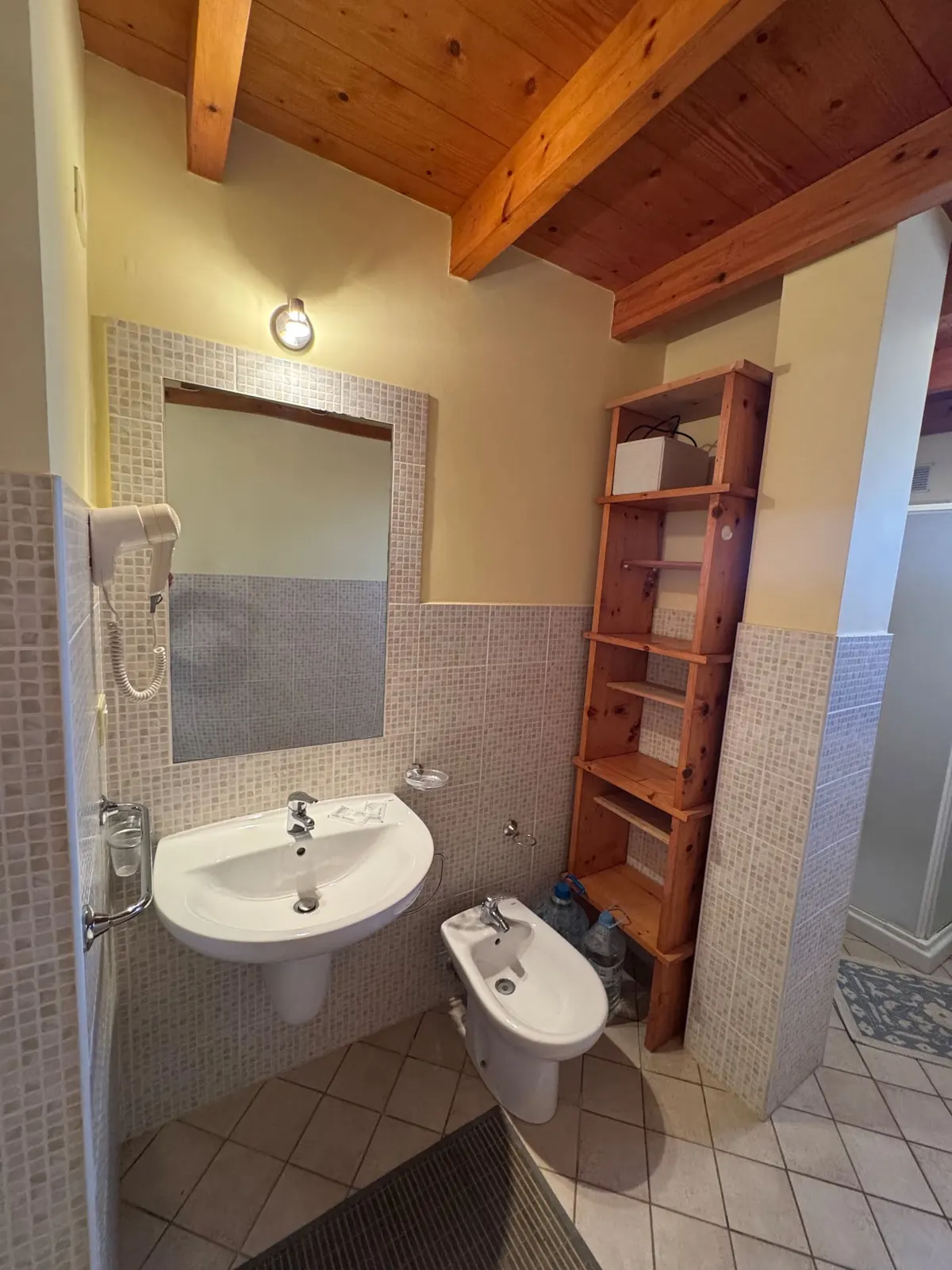 Holiday Properties Prestige Penthouse (Wi-Fi) — Full bathroom