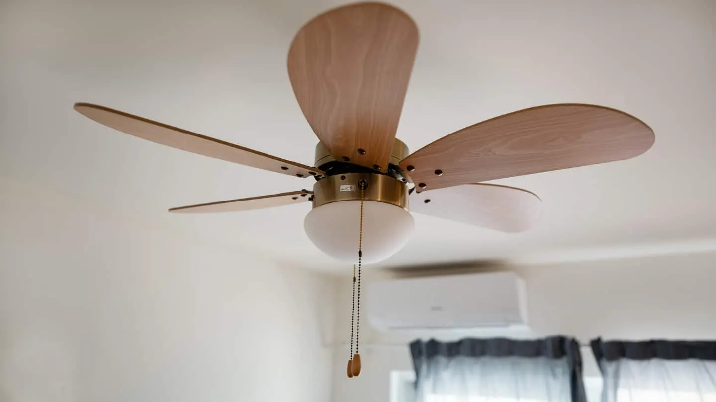 Coconut Houses- 3min beach- AC-SmartTV- Wash Machi — Living room