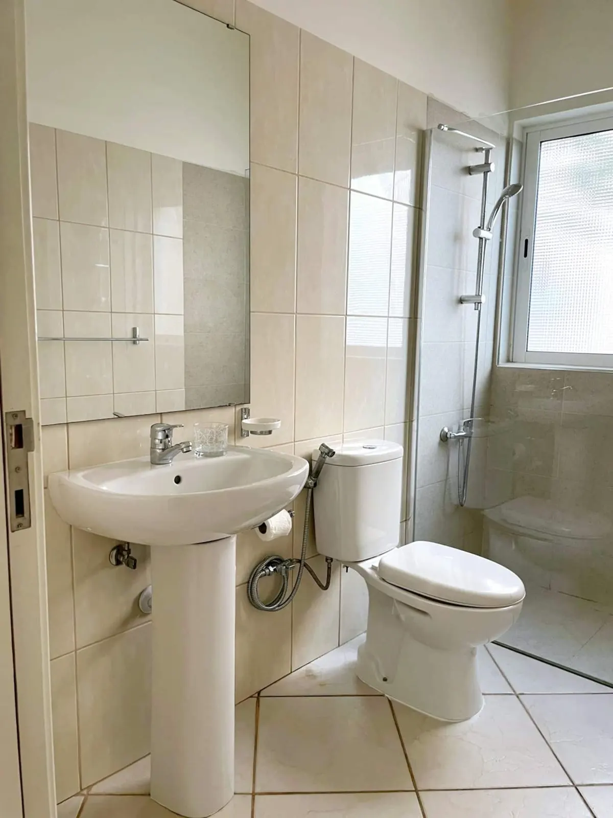 Santa Maria | Sea View | Fast Wifi | Smart TV — Full bathroom