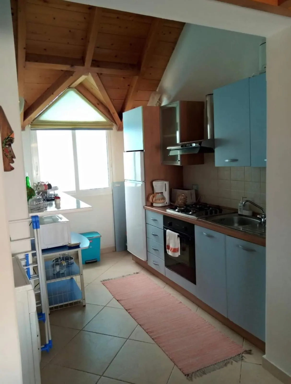 Lovely and central 2-bedroom apartment — Additional photos