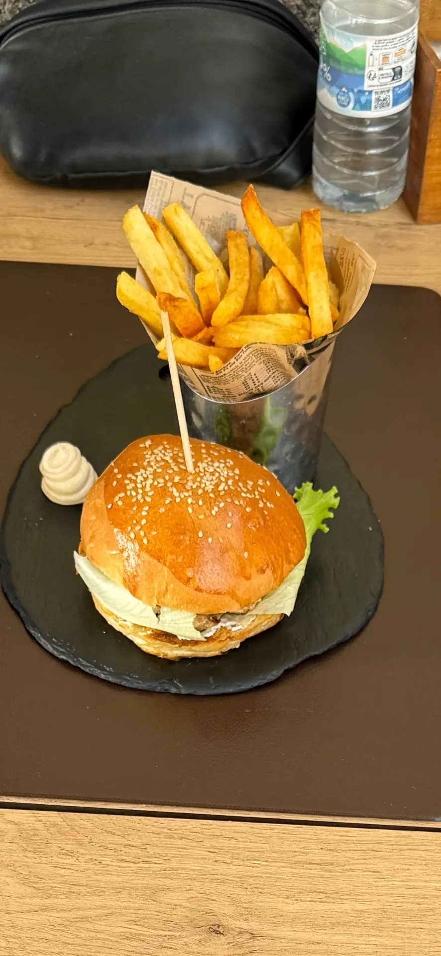 Meky's Burger Bar photo 1