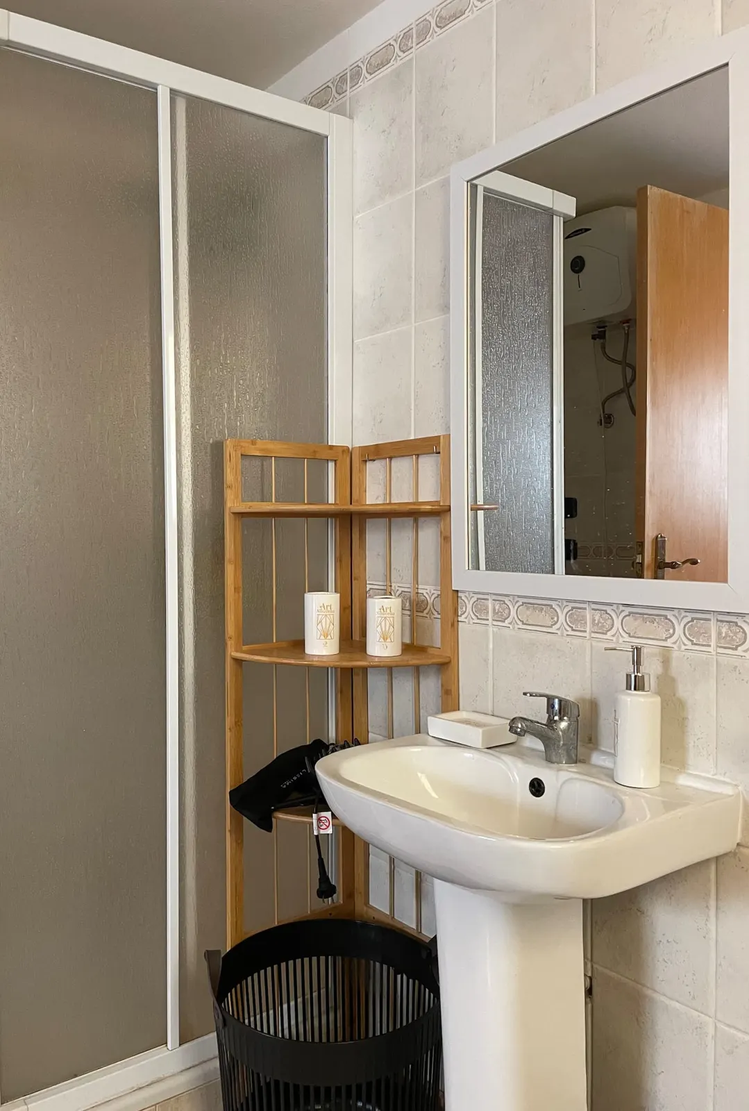Casetta Alida | Bright Central Loft A/C & Starlink — Full bathroom
