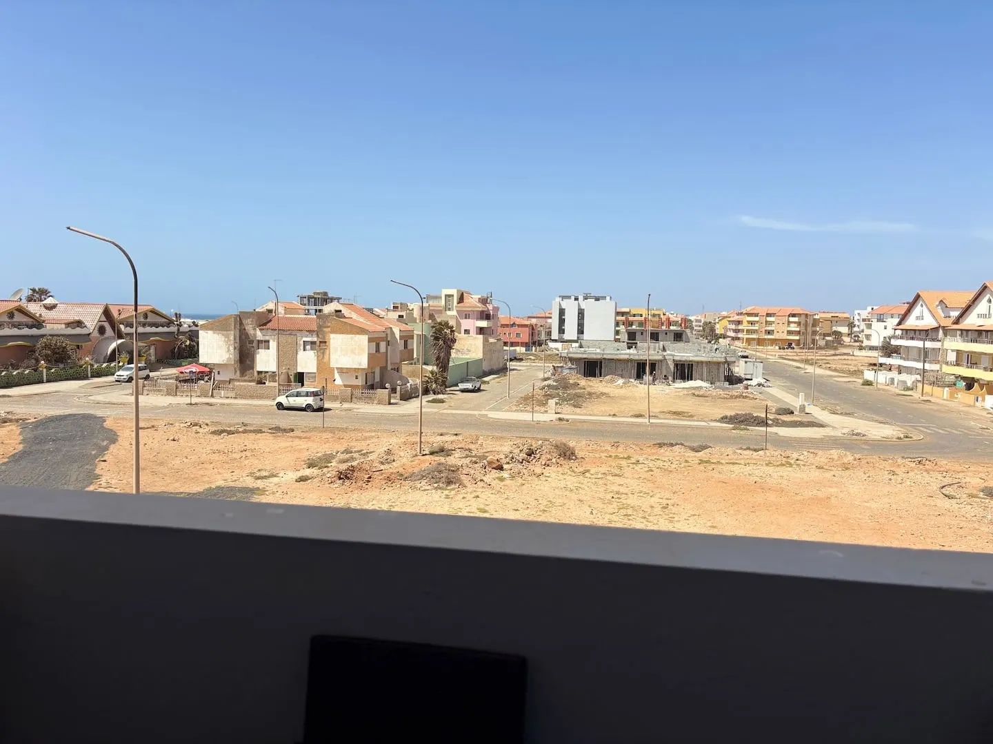 JoLi Beach House - Charming Third Floor T1 Center — photo 45