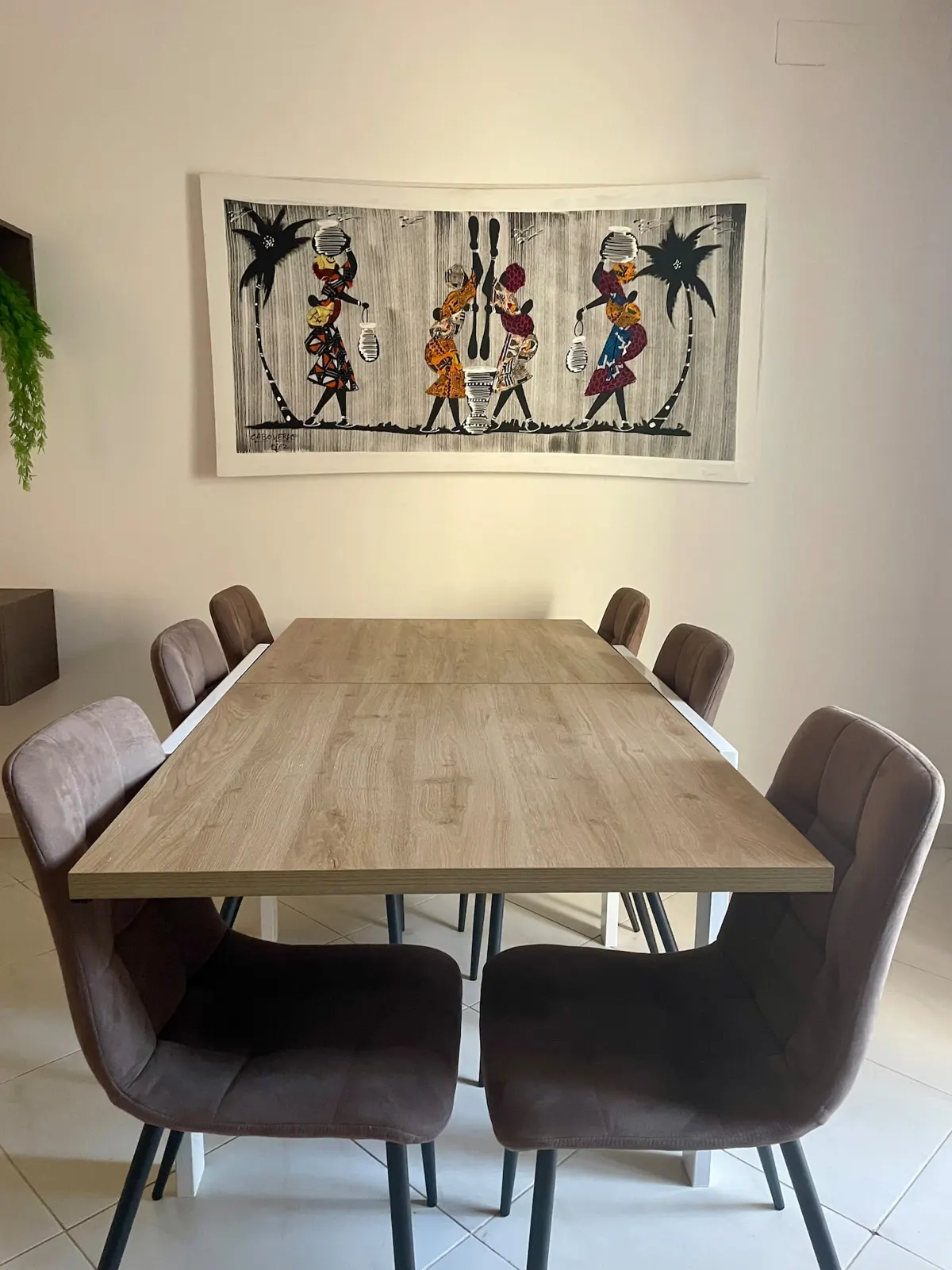 IVORY MOON | New Central 2BR 2Bath with A/C — Dining area