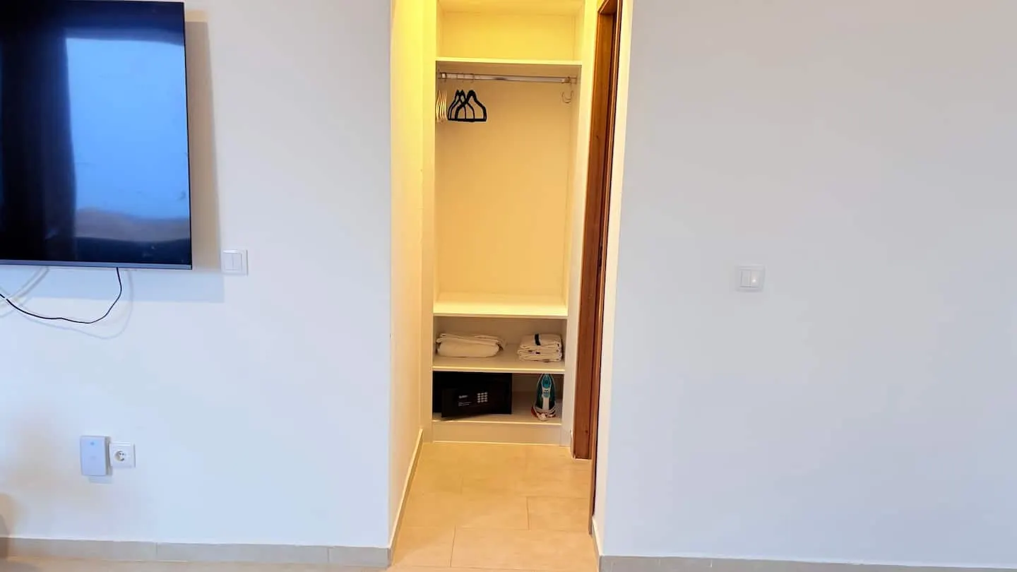JoLi Beach House - Spacious Second Floor T0 Suite — photo 9
