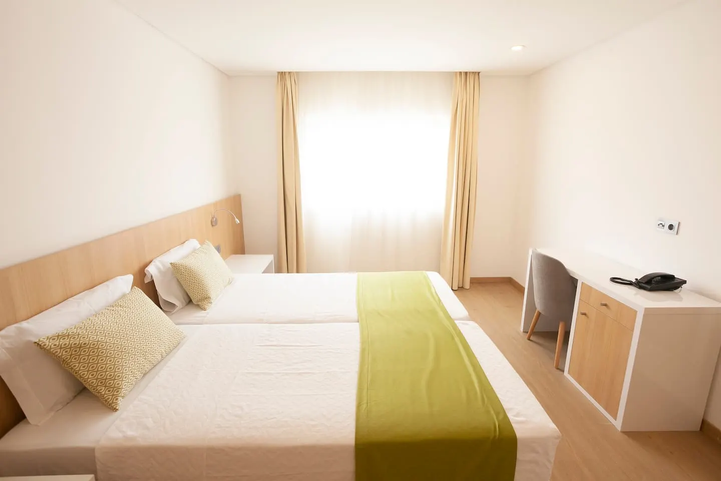 Hotel da Luz – Two-Bedroom Apartment with Pool — photo 3