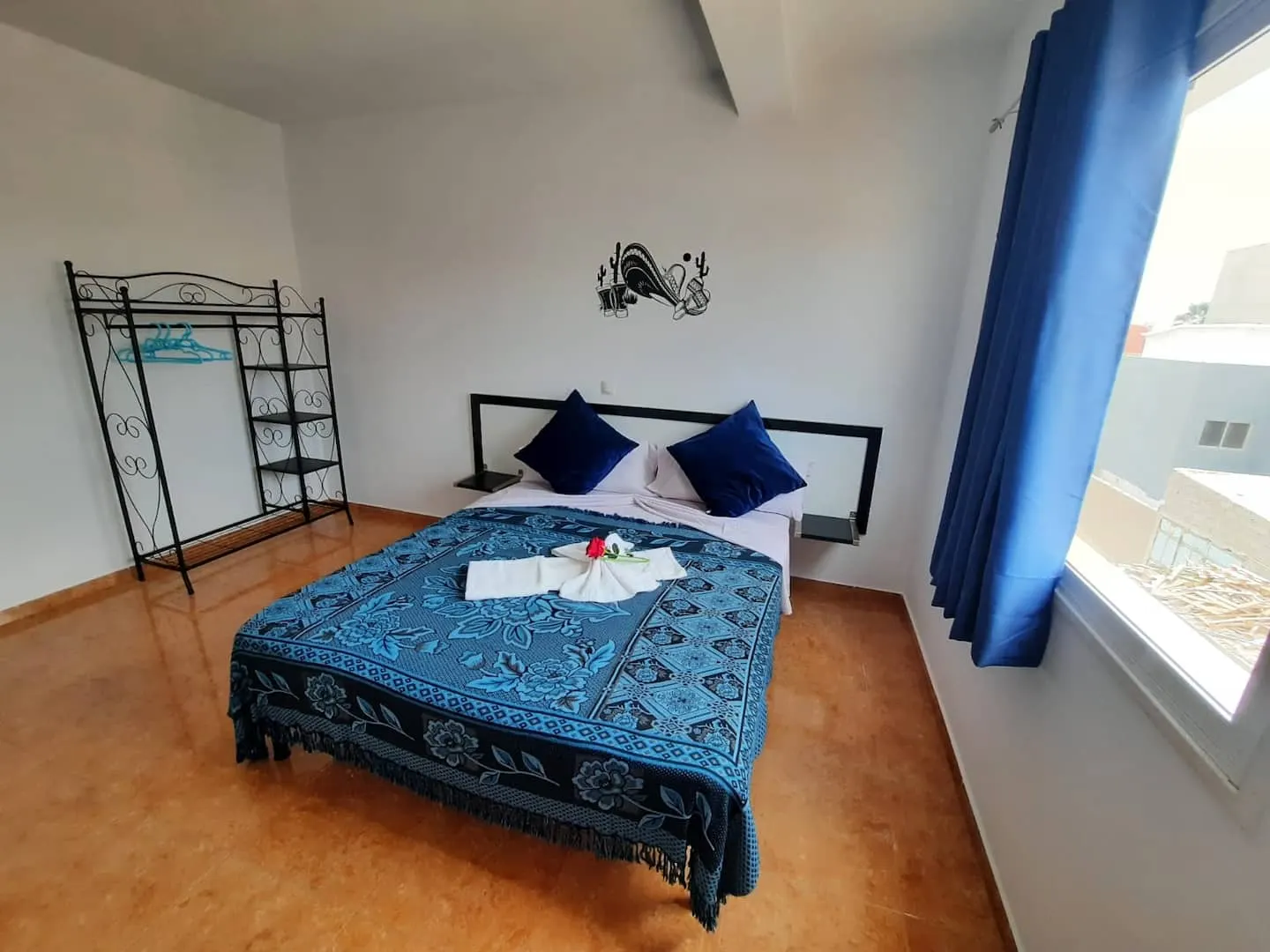 Franmay 7: Two-Bedroom Apartment with balcony — Bedroom 2