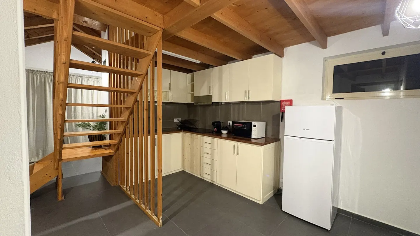 Casa Rosa — Full kitchen