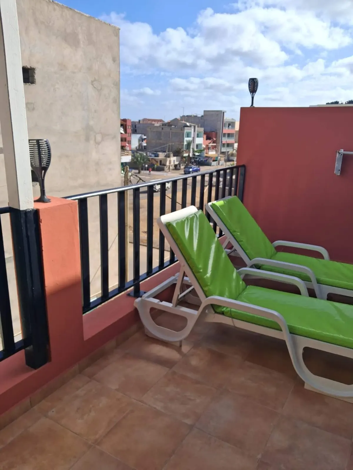 Franmay 9: One-bedroom Penthouse with terrace — Balcony