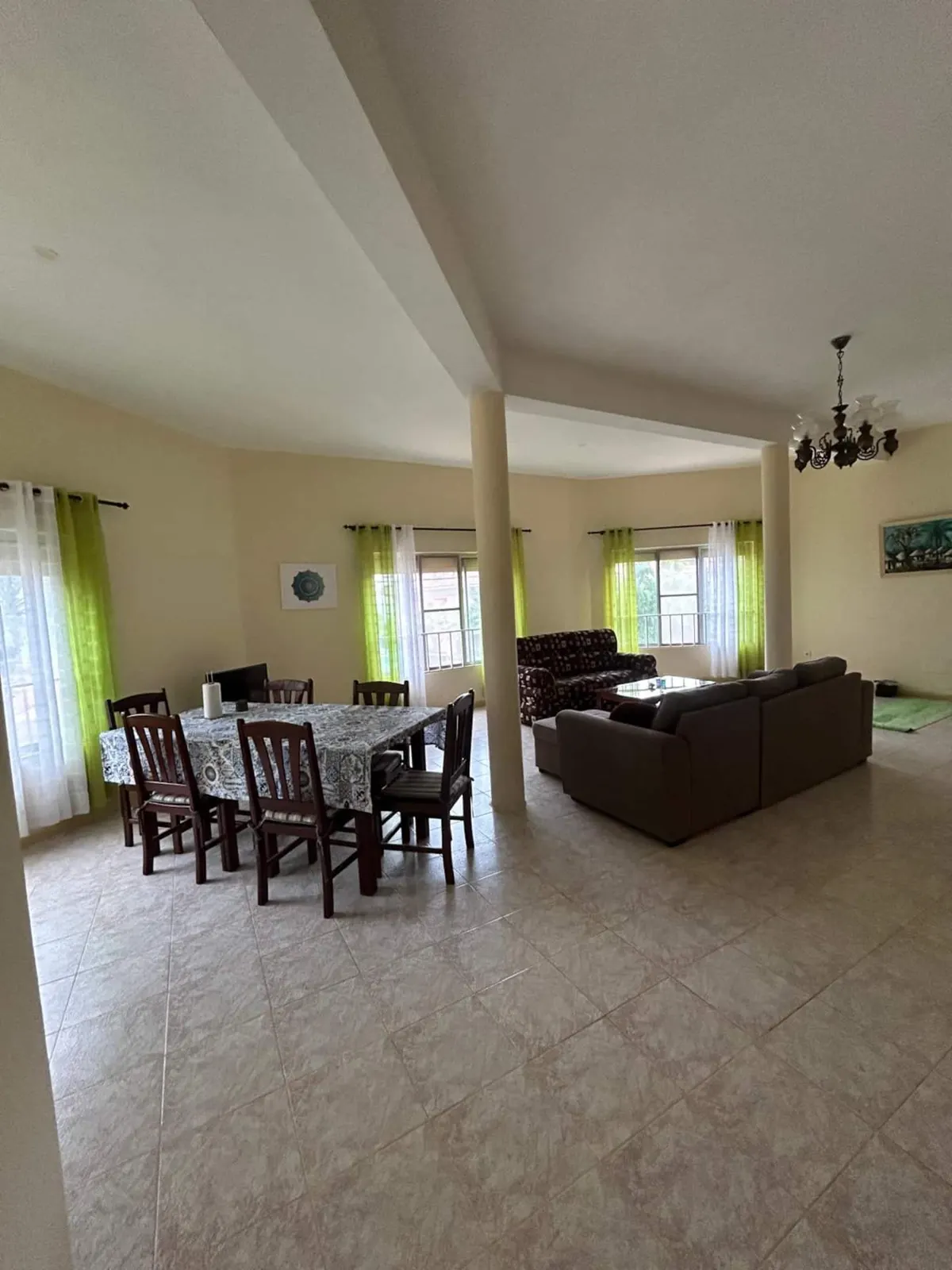 Peace and quiet of Angulo Beach Santa Maria — Dining area