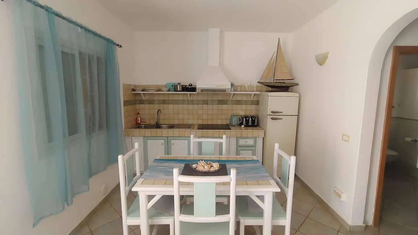 Ocean View Apartment — Dining area