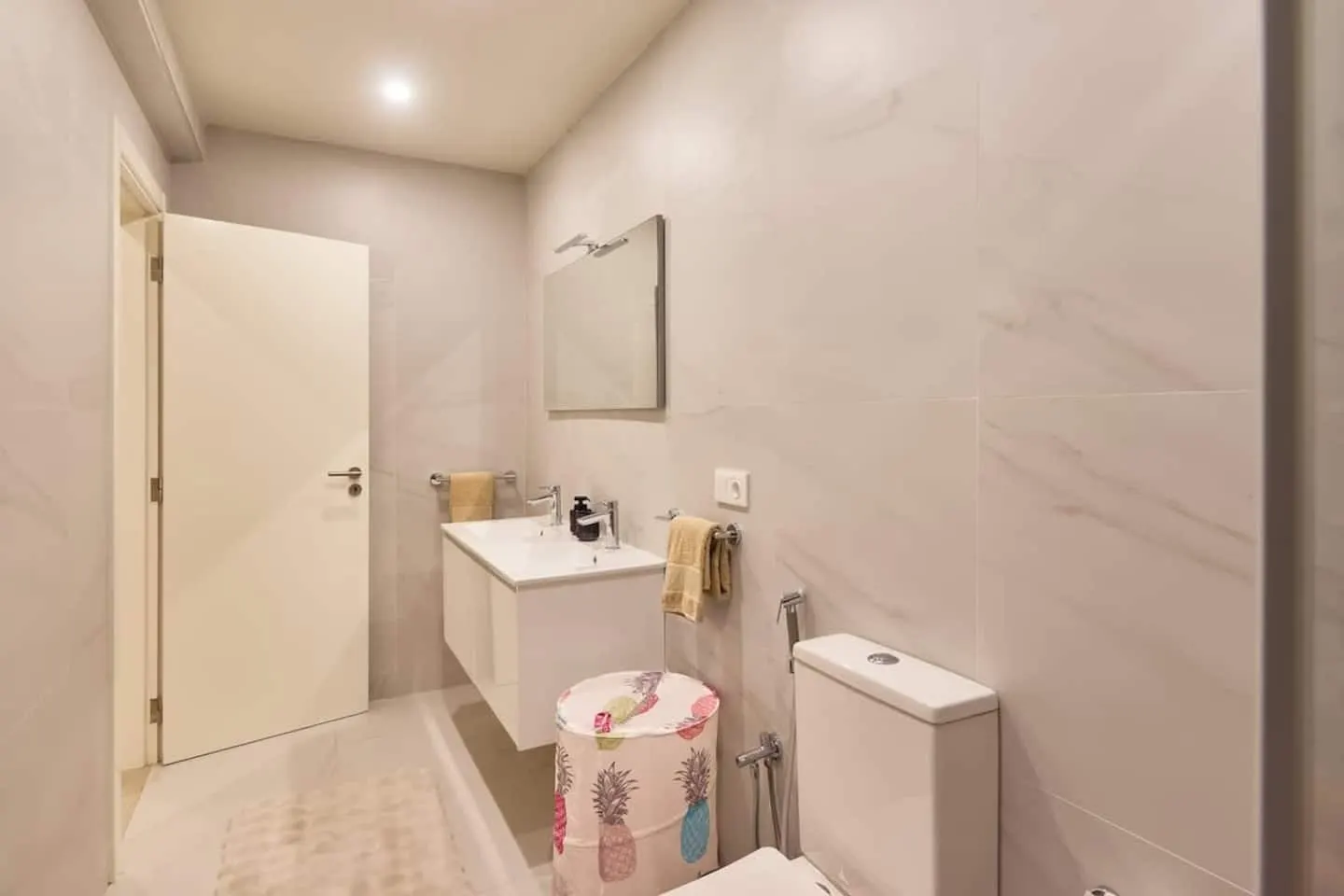 Luxurious apartment with wonderful views! — Full bathroom 2