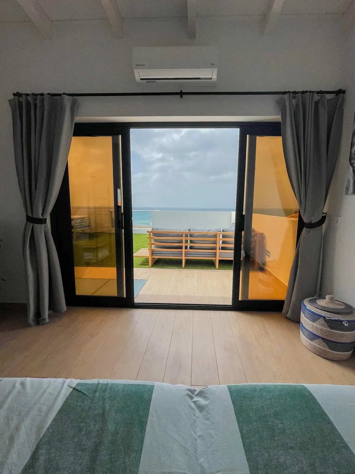 Brandnew Rooftop Gem with Stunning Seaview — Bedroom