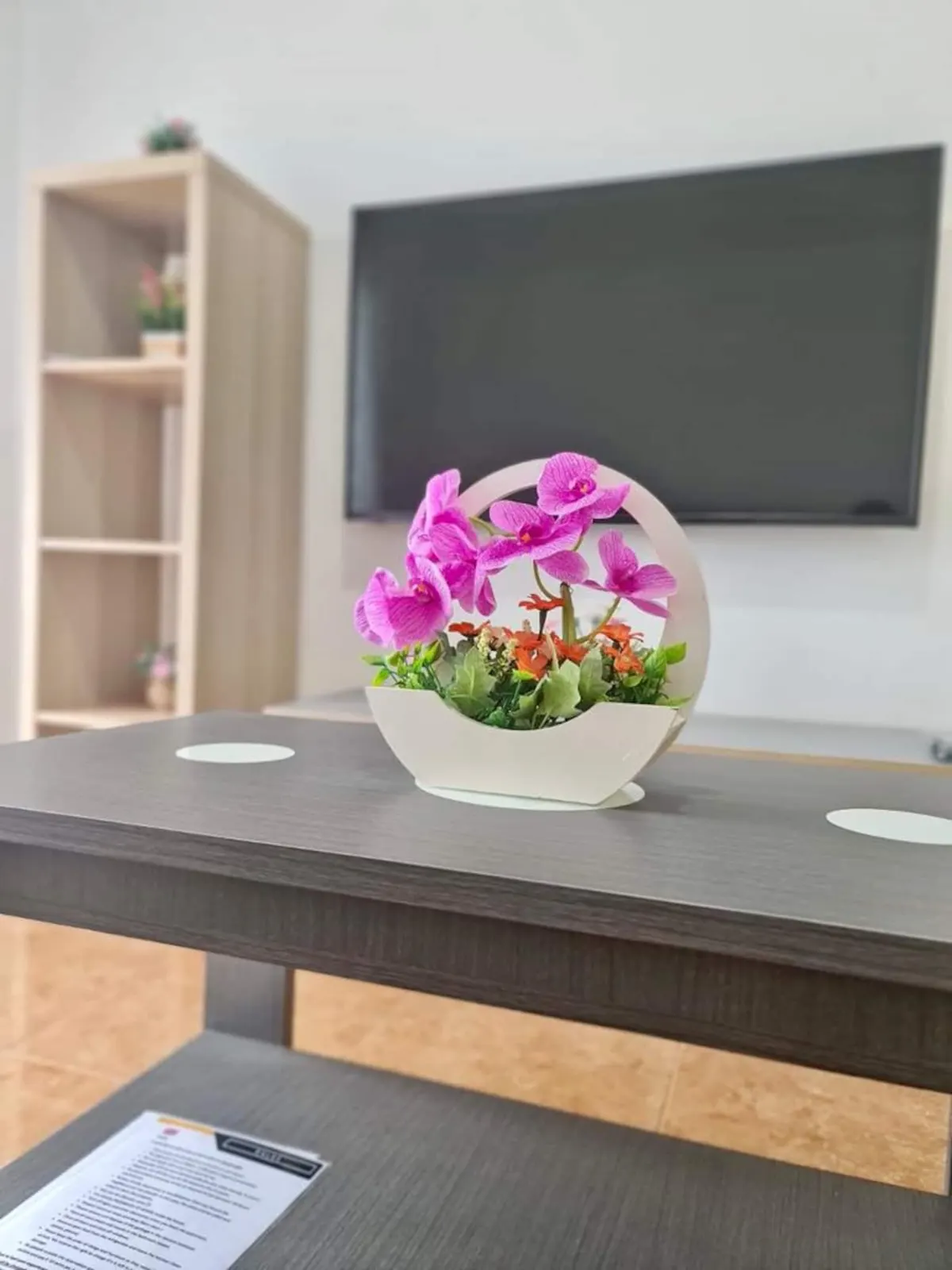 Franmay 7: Two-Bedroom Apartment with balcony — Living room