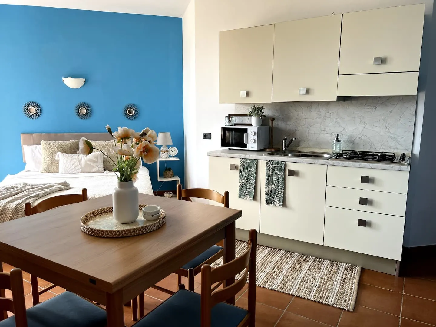 Porto Antigo 2 - Private Studio - OCEAN VIEW — Dining area
