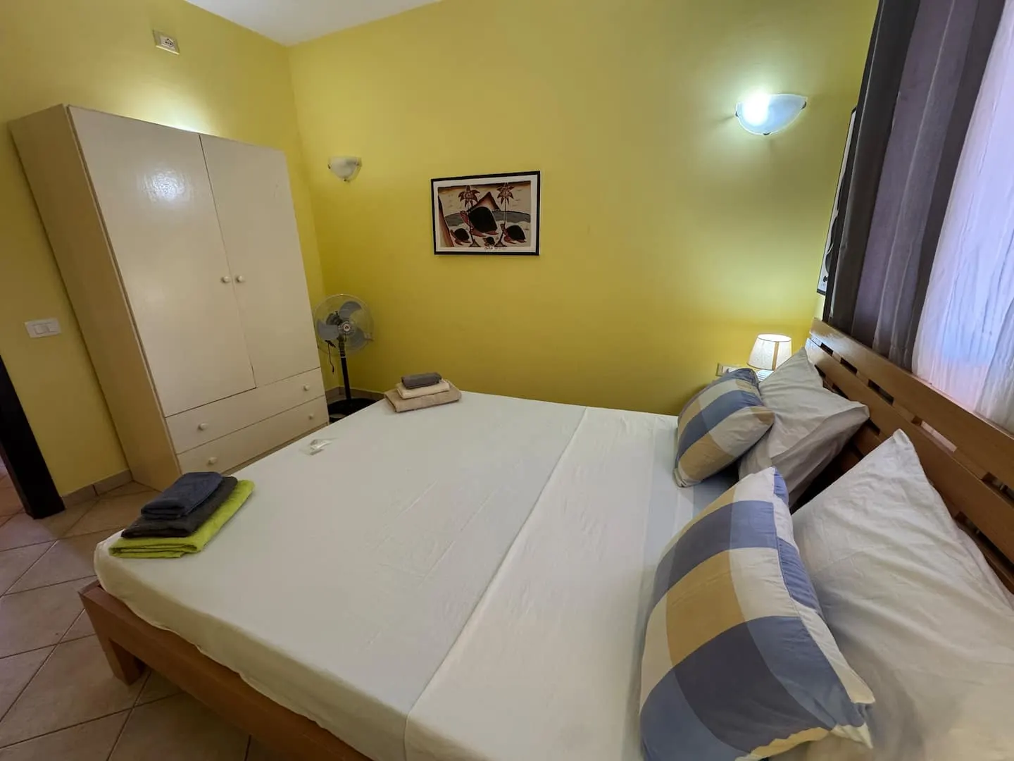 Holiday Properties Prestige2 (Wifi) — Bedroom