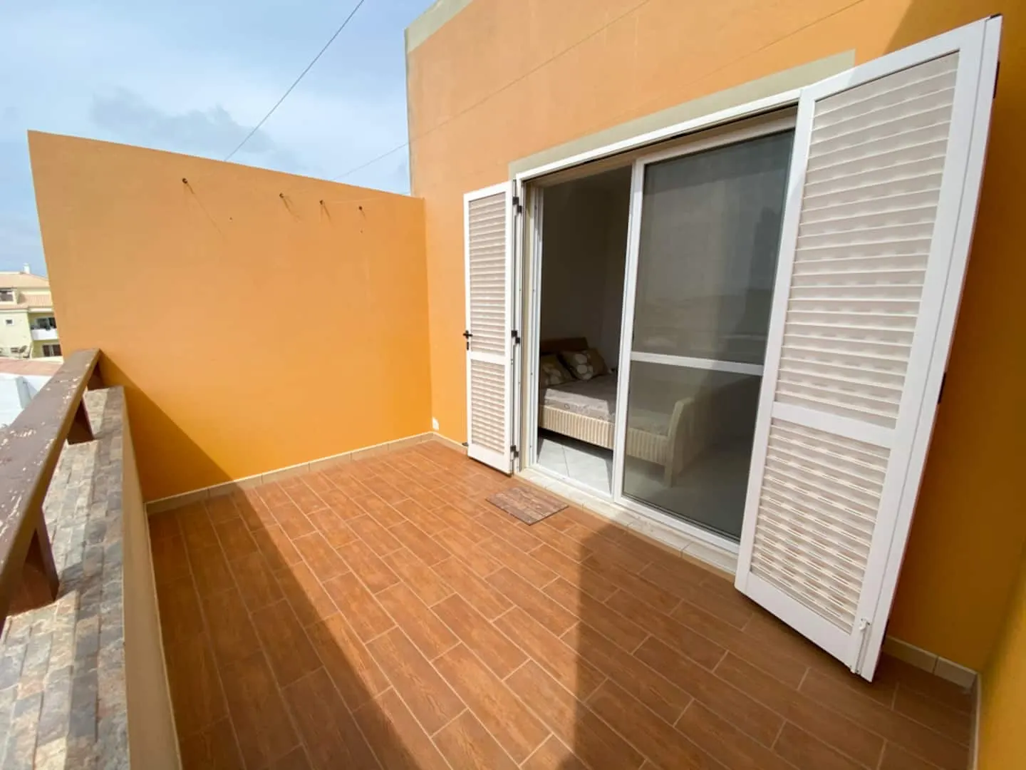 *Sal Cozy House* Penthouse | Wifi | Great location — Balcony