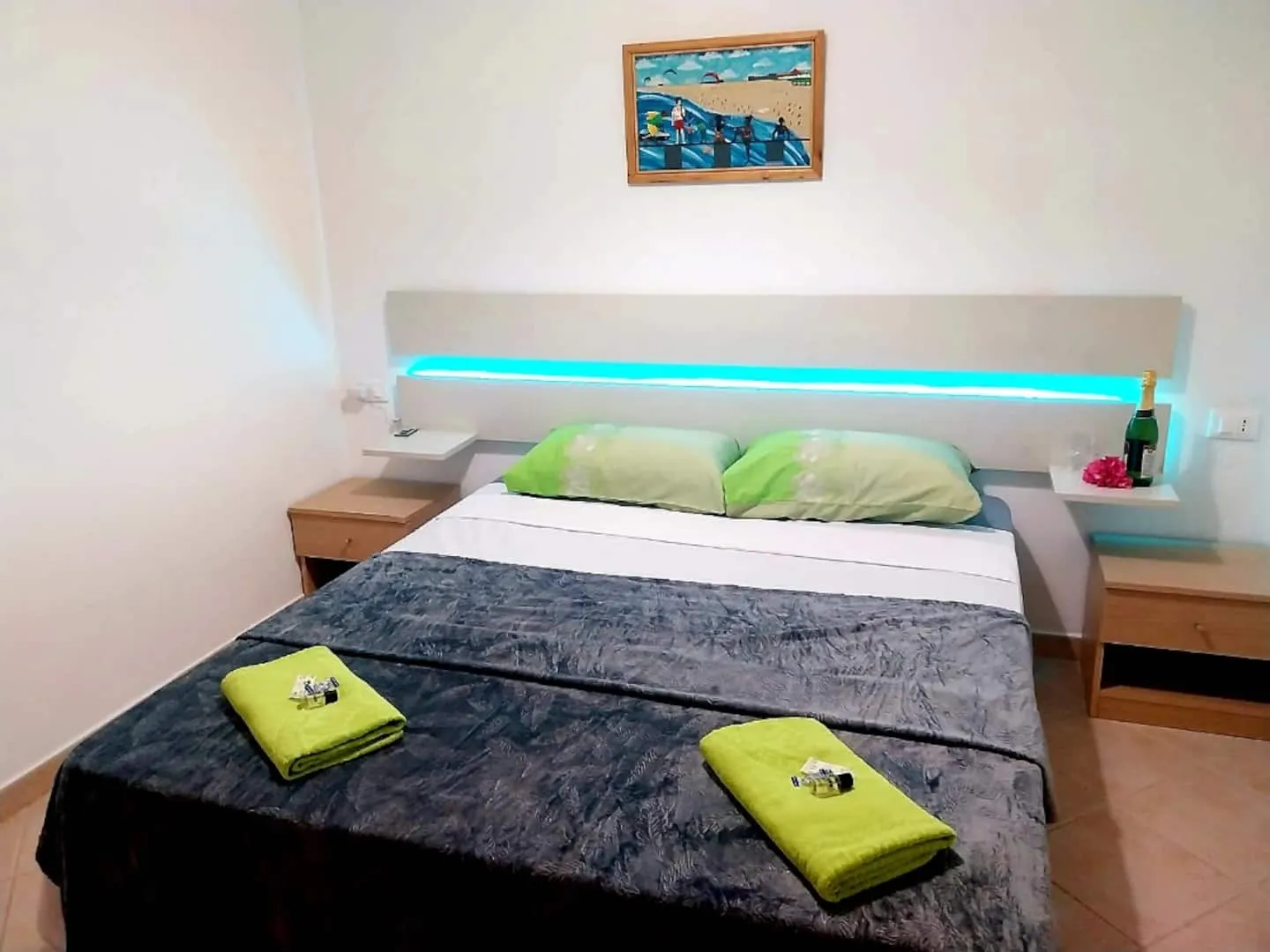Leme apartment by the sea — Bedroom