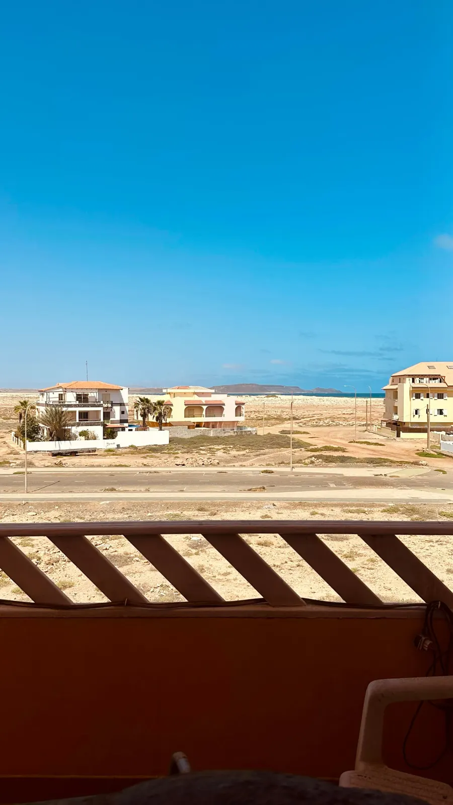 Seafront Apartment Shell Beach & Kite Beach Views — Balcony