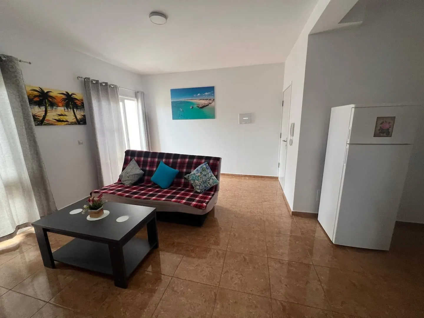 Franmay 4: Two-Bedroom Apartment with Terrace — Living room
