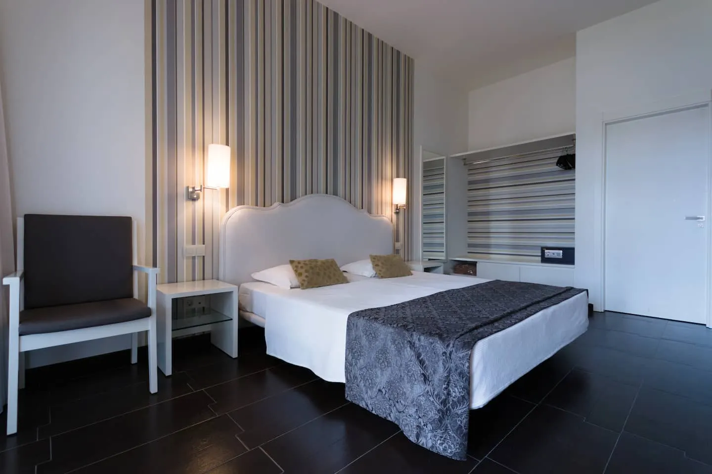Ouril Hotel Julia — Additional photos