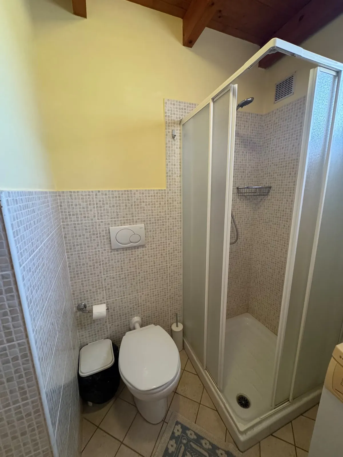 Holiday Properties Prestige Penthouse (Wi-Fi) — Full bathroom
