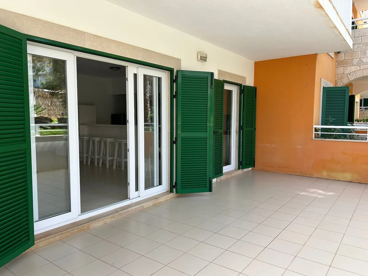 Good life is in Vila Verde Sal. — Balcony