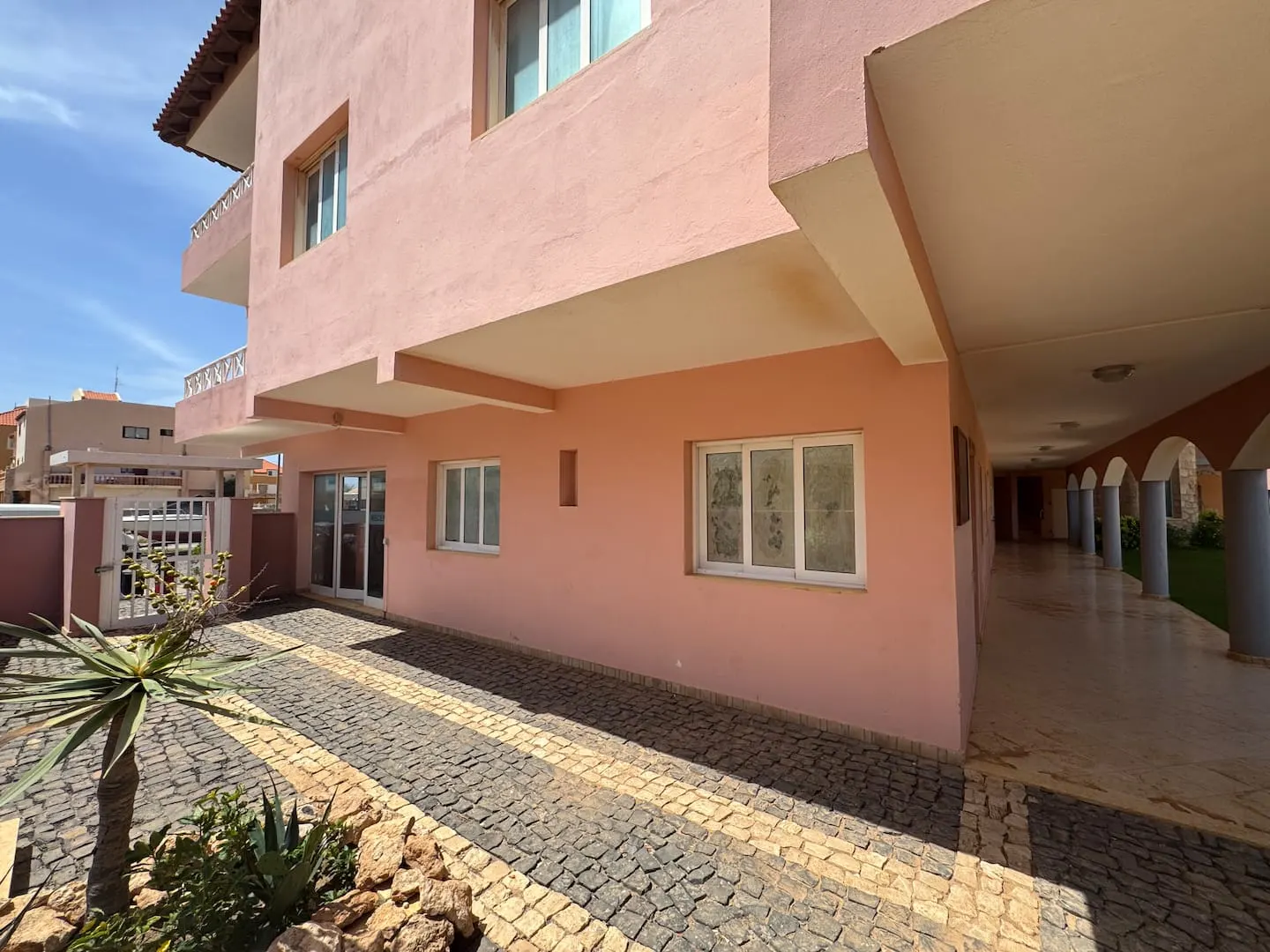 Holiday Properties Prestige2 (Wifi) — Exterior