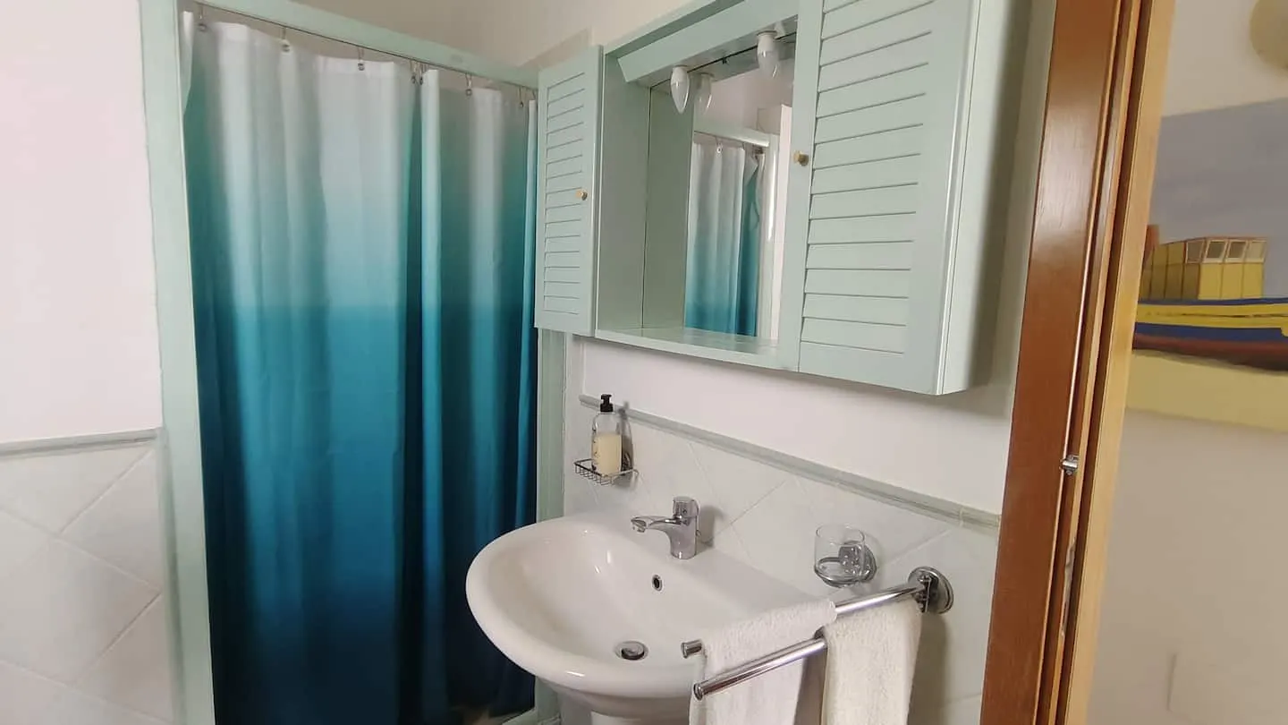 Ocean View Apartment — Full bathroom