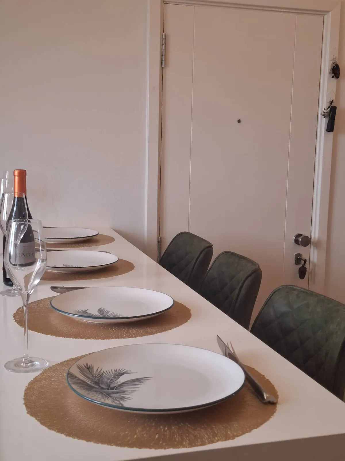 'Sandy Toes' Penthouse (T2) — Dining area
