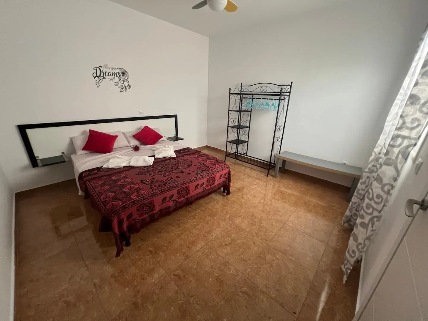 Franmay 9: One-bedroom Penthouse with terrace — Bedroom