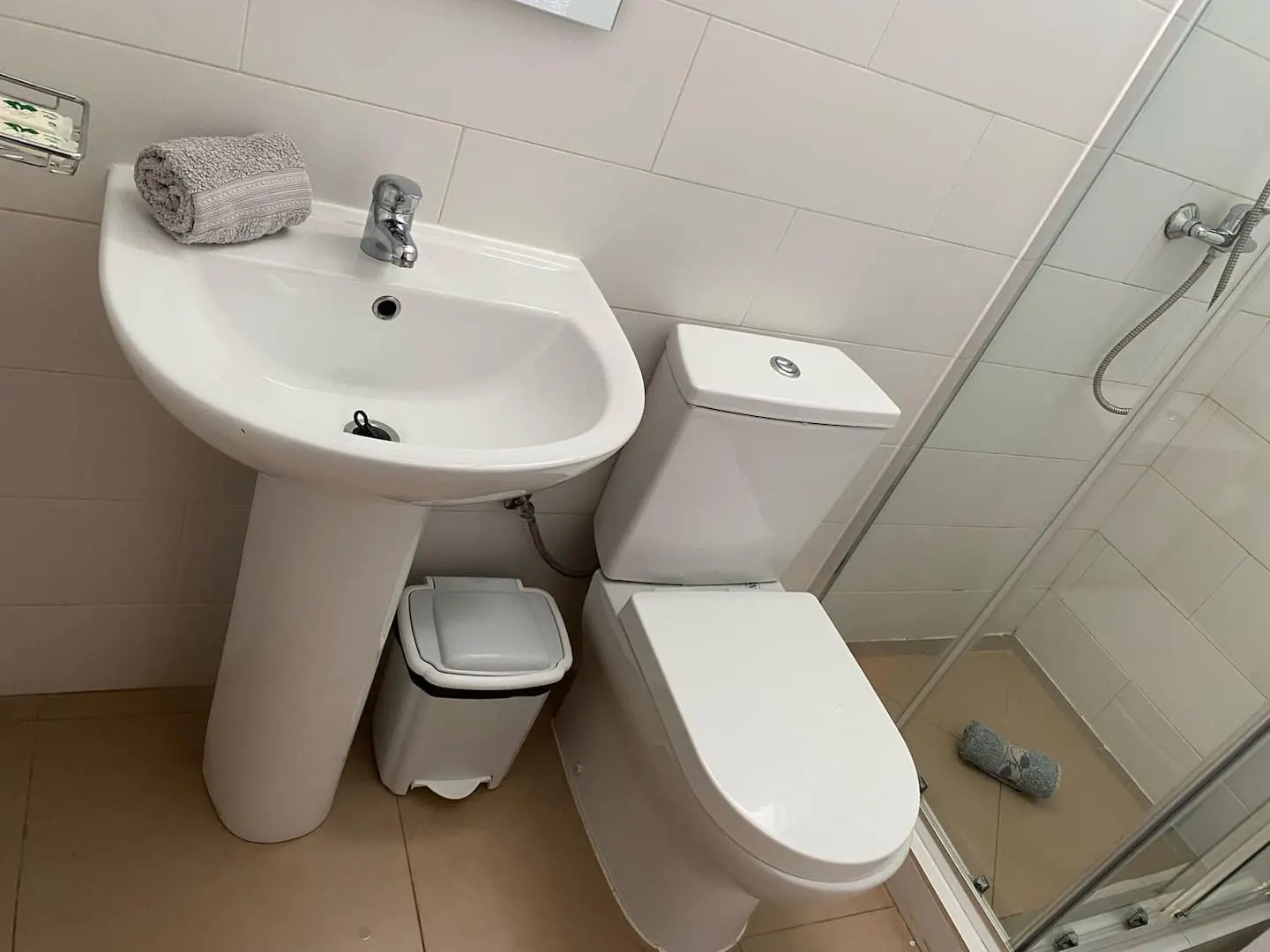 Ká Rui — Full bathroom