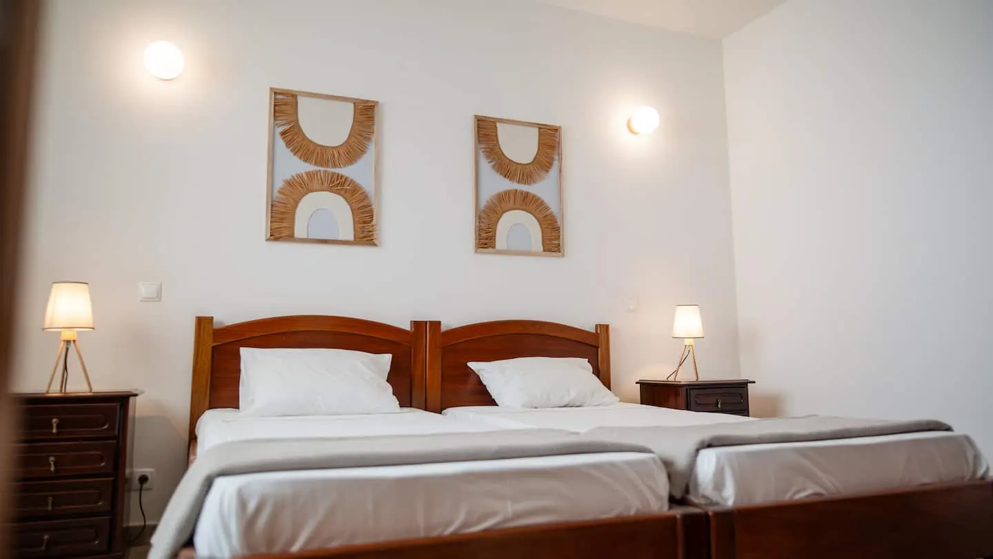 Coconut Houses- 3min beach- AC-SmartTV- Wash Machi — Bedroom