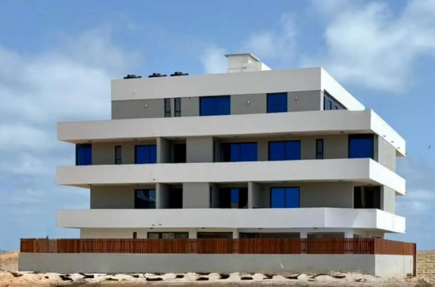 JoLi Beach House  - Spacious Second Floor T0 Suite — photo 31